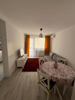 Hils Pallady - AMY Apartment
